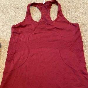 Lululemon tank